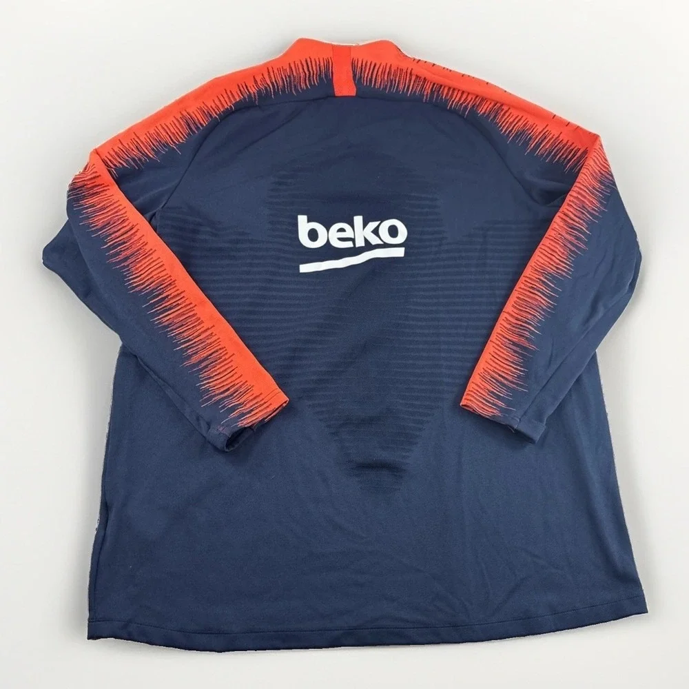 Nike pullover very